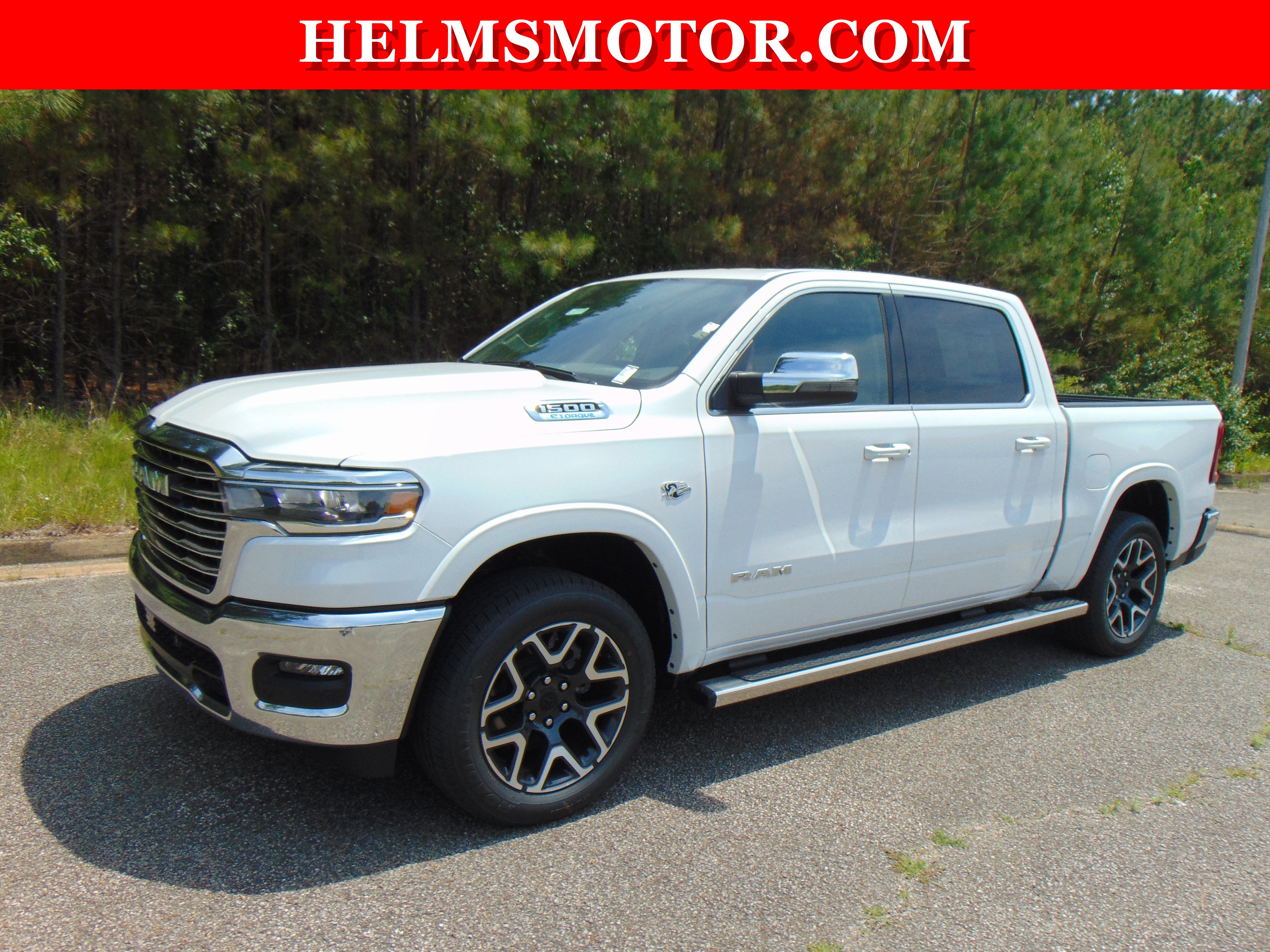 New 2026 RAM 1500 Laramie AWD/4WD image 6