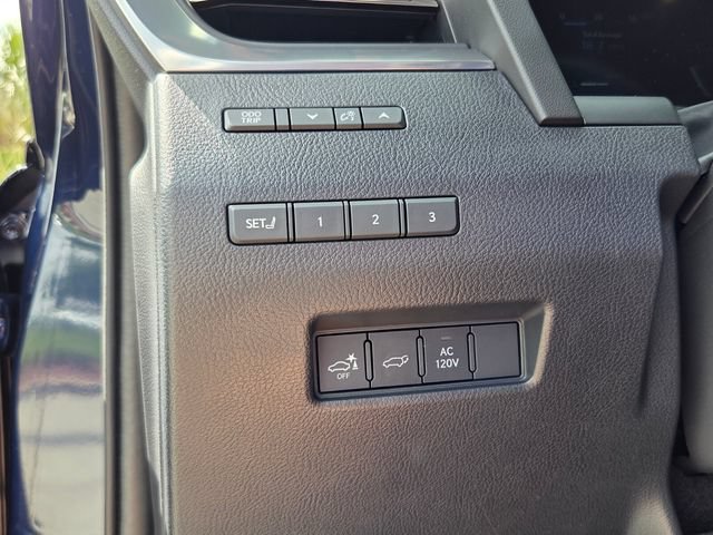 Used 2024 Lexus GX 550 AWD/4WD image 33