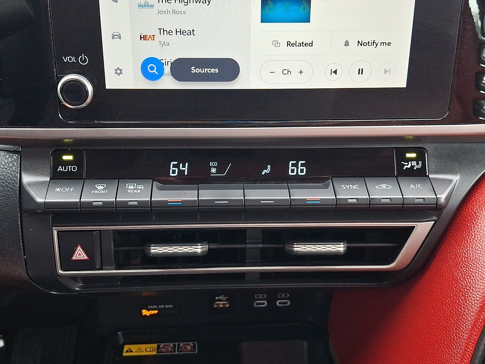 Certified 2025 Toyota Camry LE FWD image 15