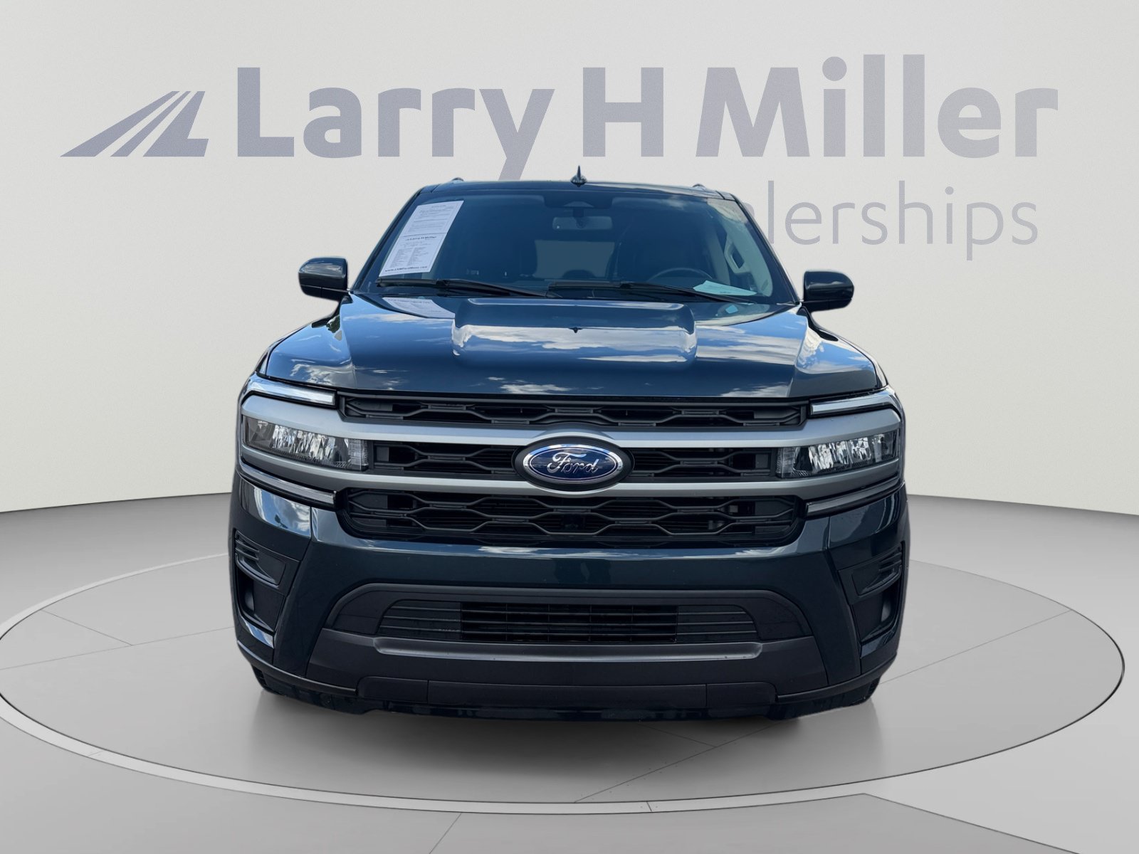 Used 2024 Ford Expedition Max XLT AWD/4WD image 8