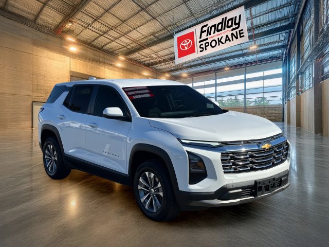 Used 2026 Chevrolet Equinox LT AWD/4WD image 2