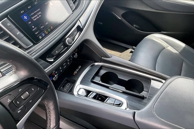 Used 2024 Buick Enclave Premium AWD/4WD image 13