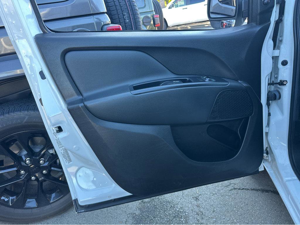 Used 2016 RAM ProMaster City Tradesman SLT w/ Rear Back-up Camera Group image 15