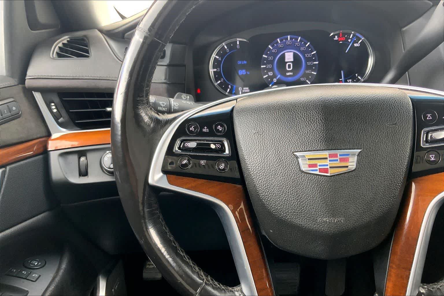 Used 2019 Cadillac Escalade ESV Luxury AWD/4WD image 24