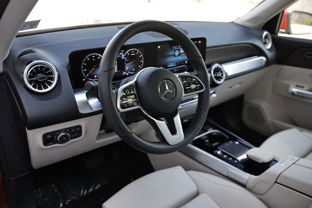 Used 2023 Mercedes-Benz GLB 250 4MATIC image 19