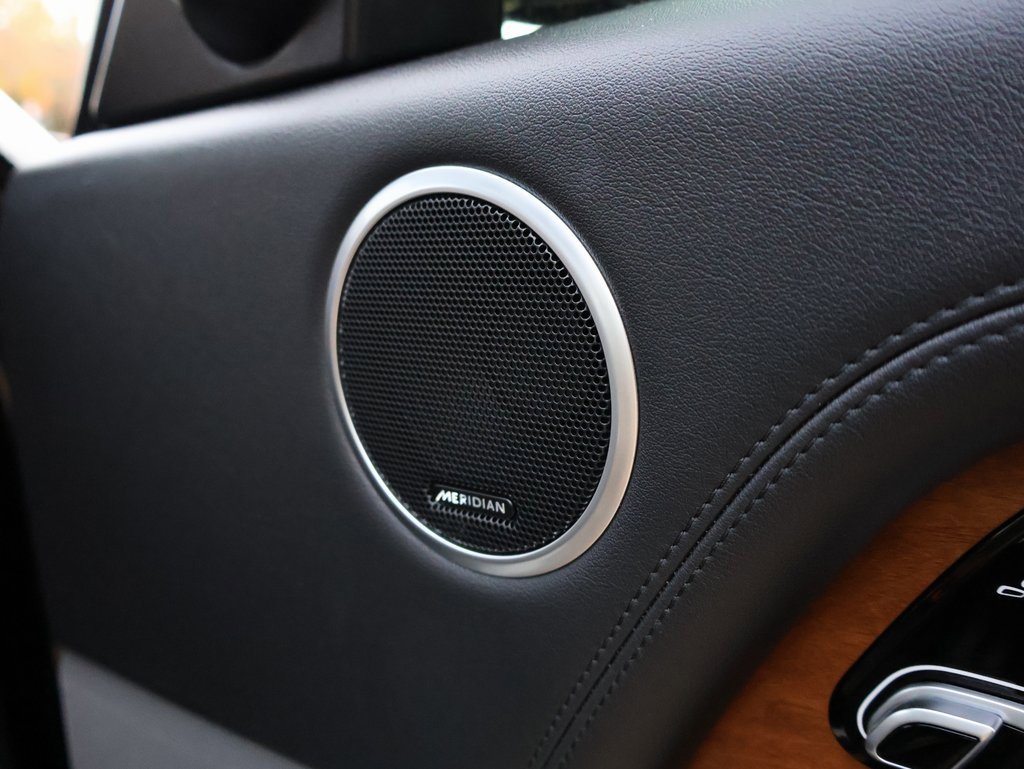 Used 2022 Land Rover Range Rover Westminster Edition image 9