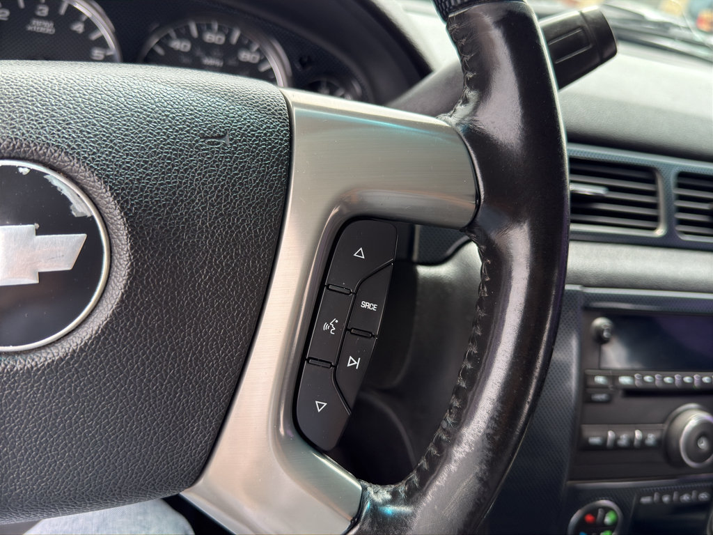 Used 2008 Chevrolet Avalanche LT w/ LT Preferred Equipment Group AWD/4WD image 22