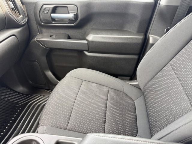 Certified 2021 Chevrolet Silverado 2500 Custom w/ Custom Value Package AWD/4WD image 17