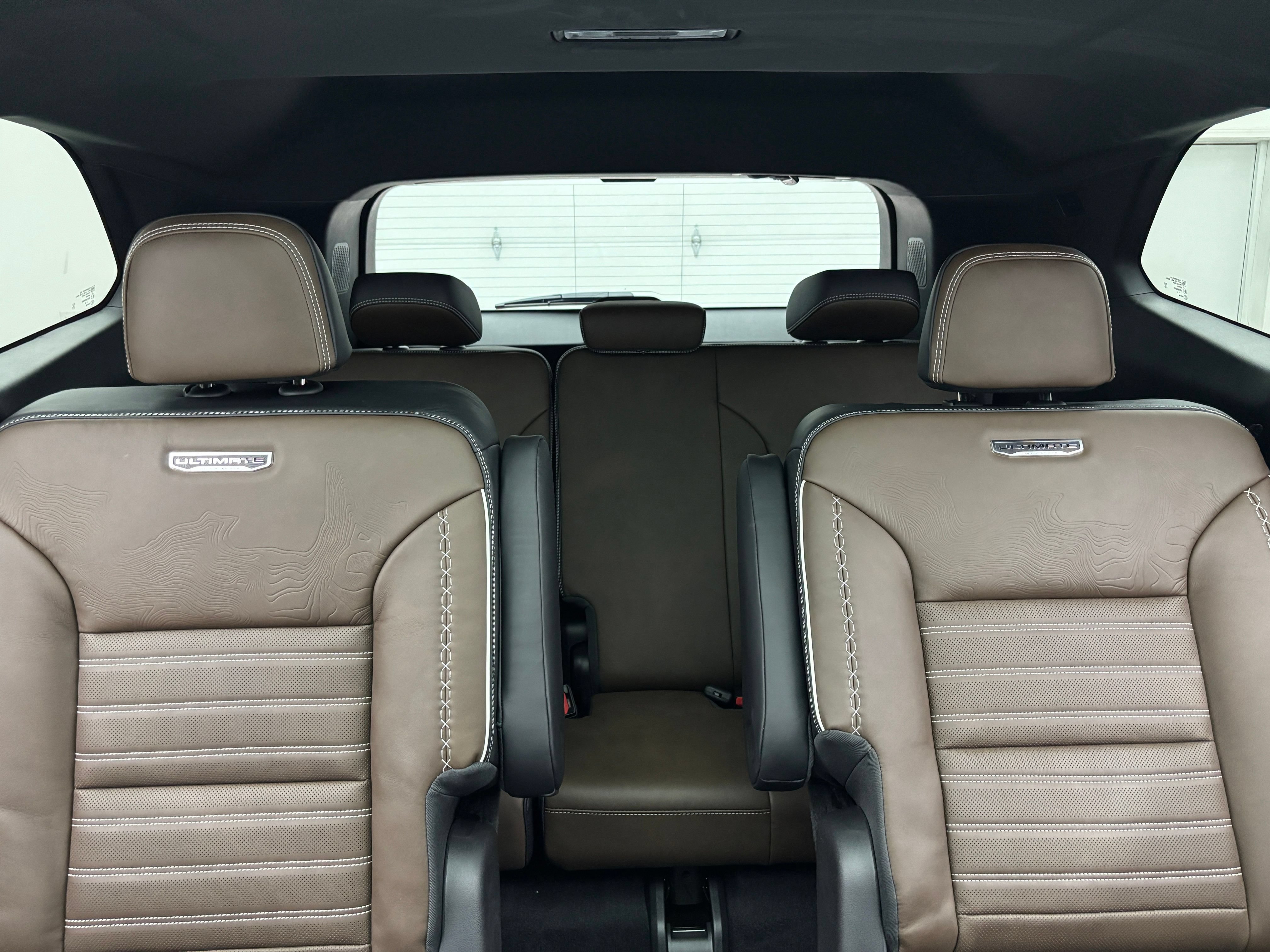 New 2026 GMC Acadia Denali Ultimate w/ LPO, Floor Liner Package AWD/4WD image 44