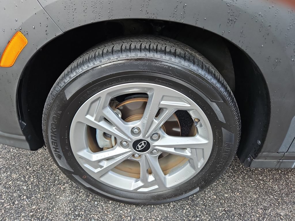 Used 2023 Hyundai Kona SEL w/ Cargo Package FWD image 28