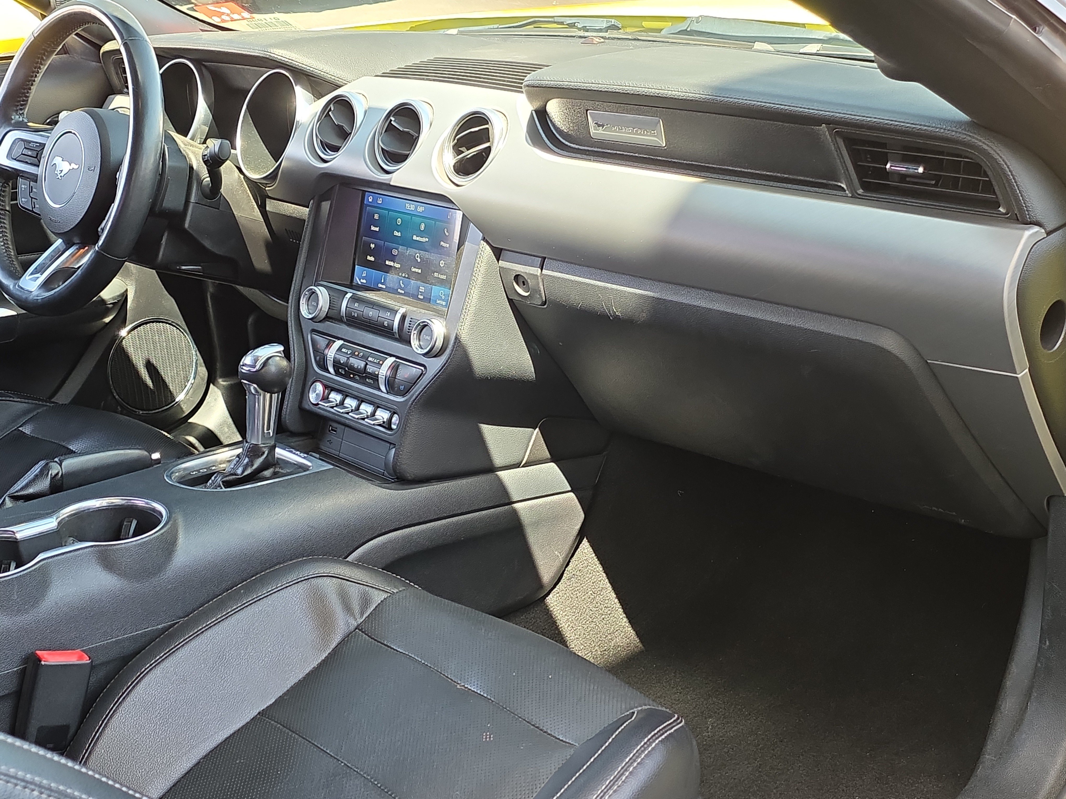 Used 2021 Ford Mustang Premium RWD image 28