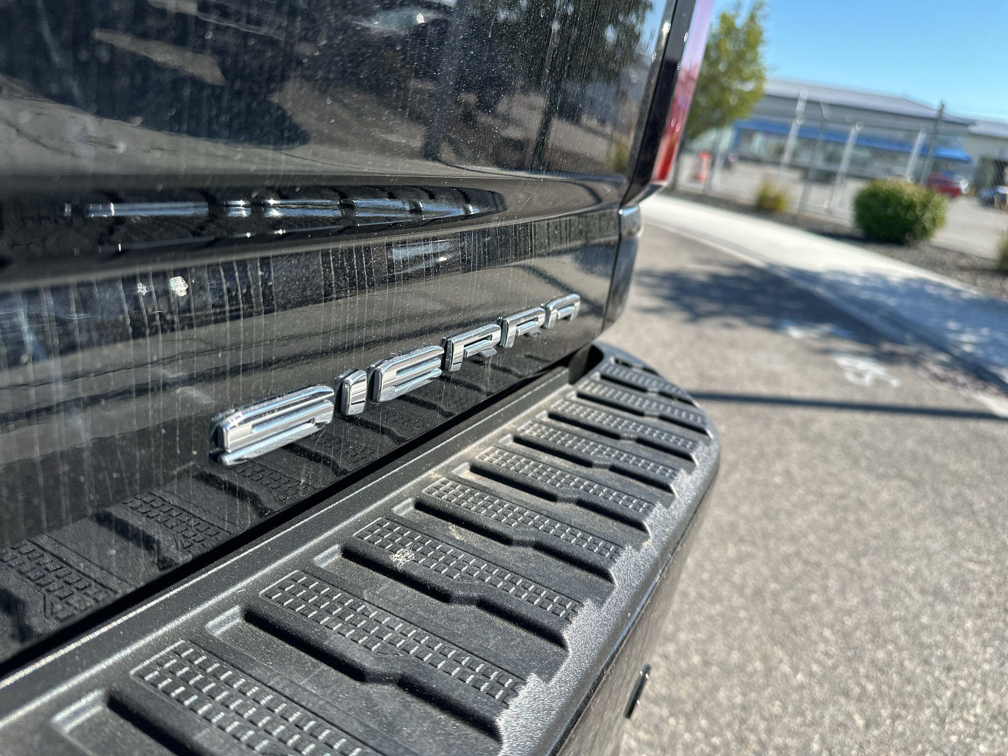 Used 2025 GMC Sierra 3500 Denali w/ Denali Reserve Package AWD/4WD image 13
