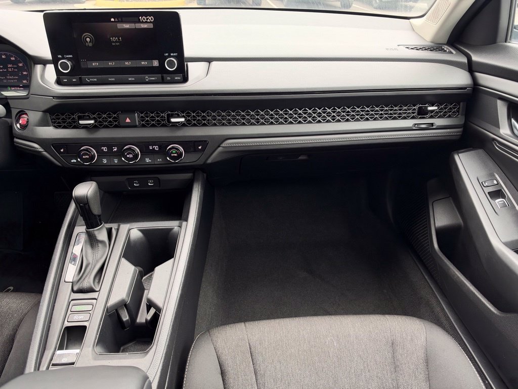 Used 2023 Honda Accord EX image 18
