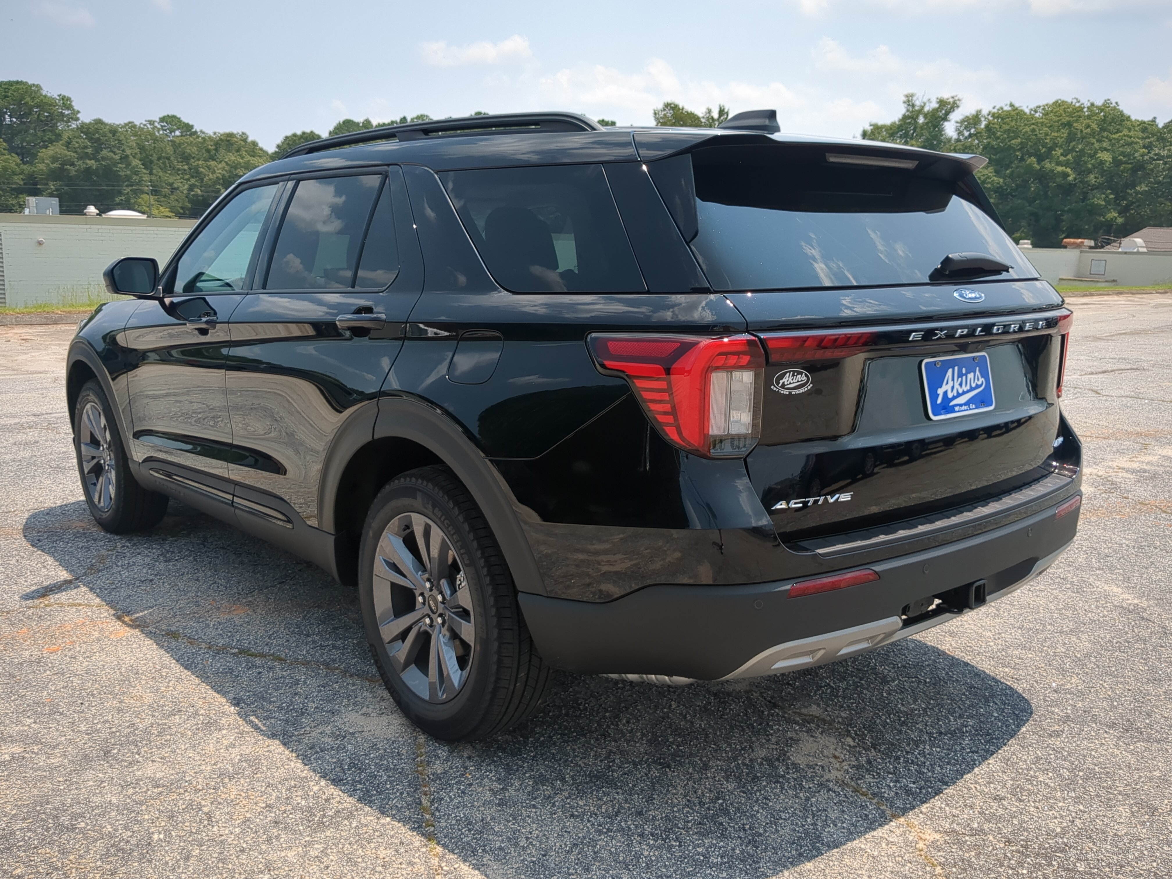 New 2026 Ford Explorer Active w/ Active Comfort Package AWD/4WD image 5