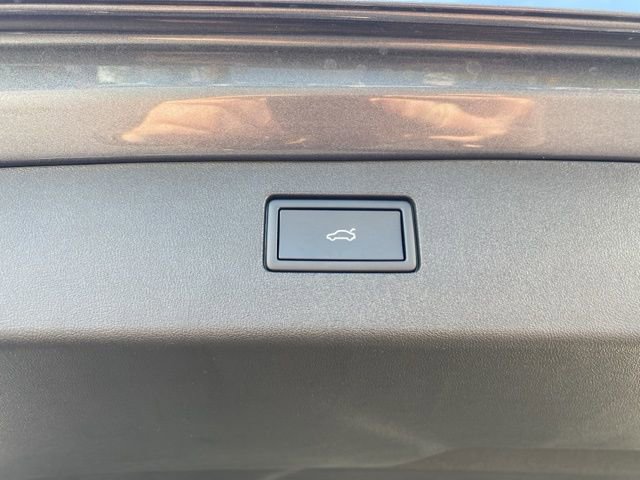 New 2025 Volkswagen Tiguan SE image 64