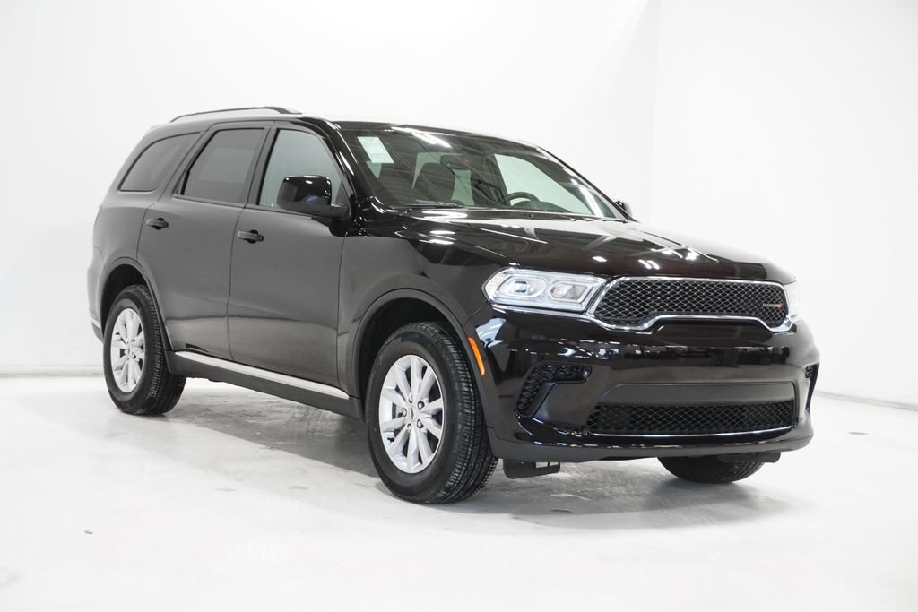Certified 2024 Dodge Durango SXT w/ 3rd Row Seating Group image 4