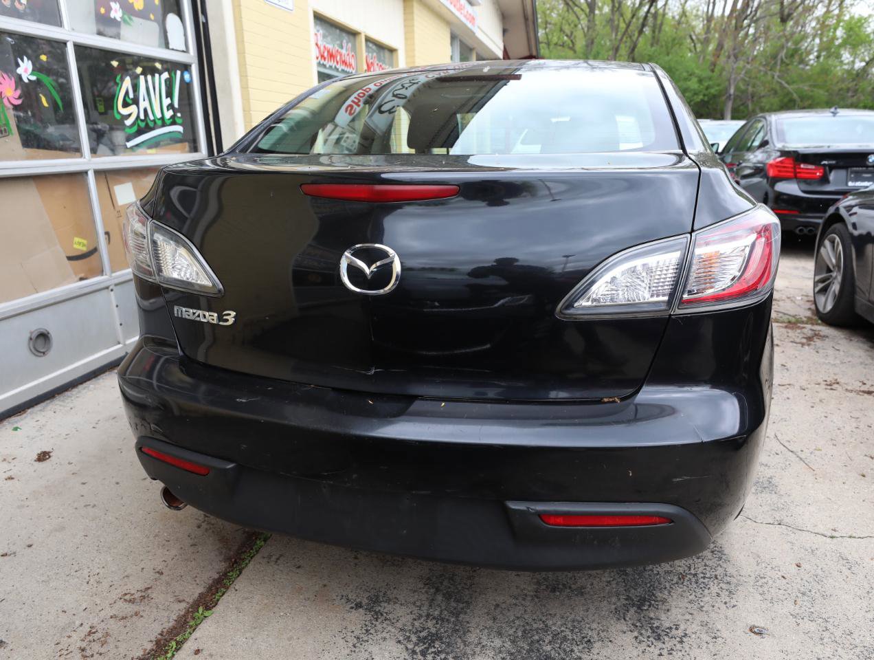 Used 2010 MAZDA MAZDA3 i Touring FWD image 6
