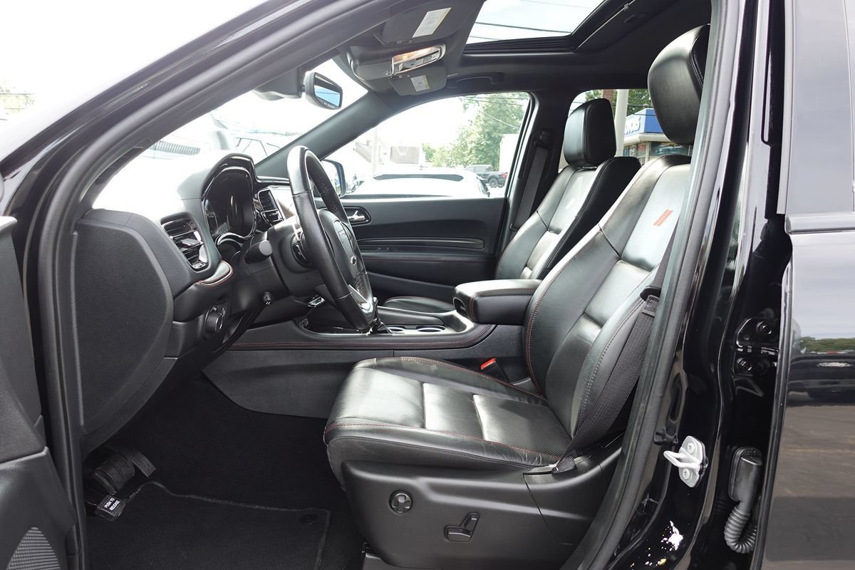 Used 2025 Dodge Durango R/T w/ Blacktop Package AWD/4WD image 11
