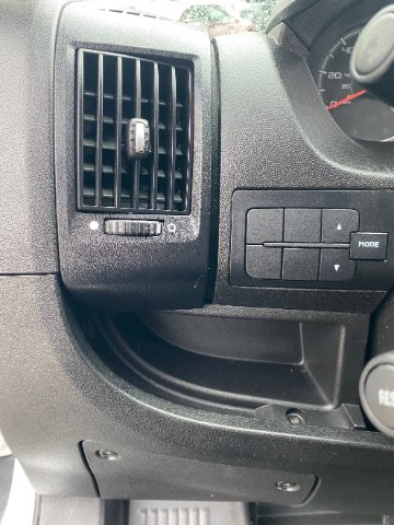 Used 2018 RAM ProMaster 2500 FWD image 17
