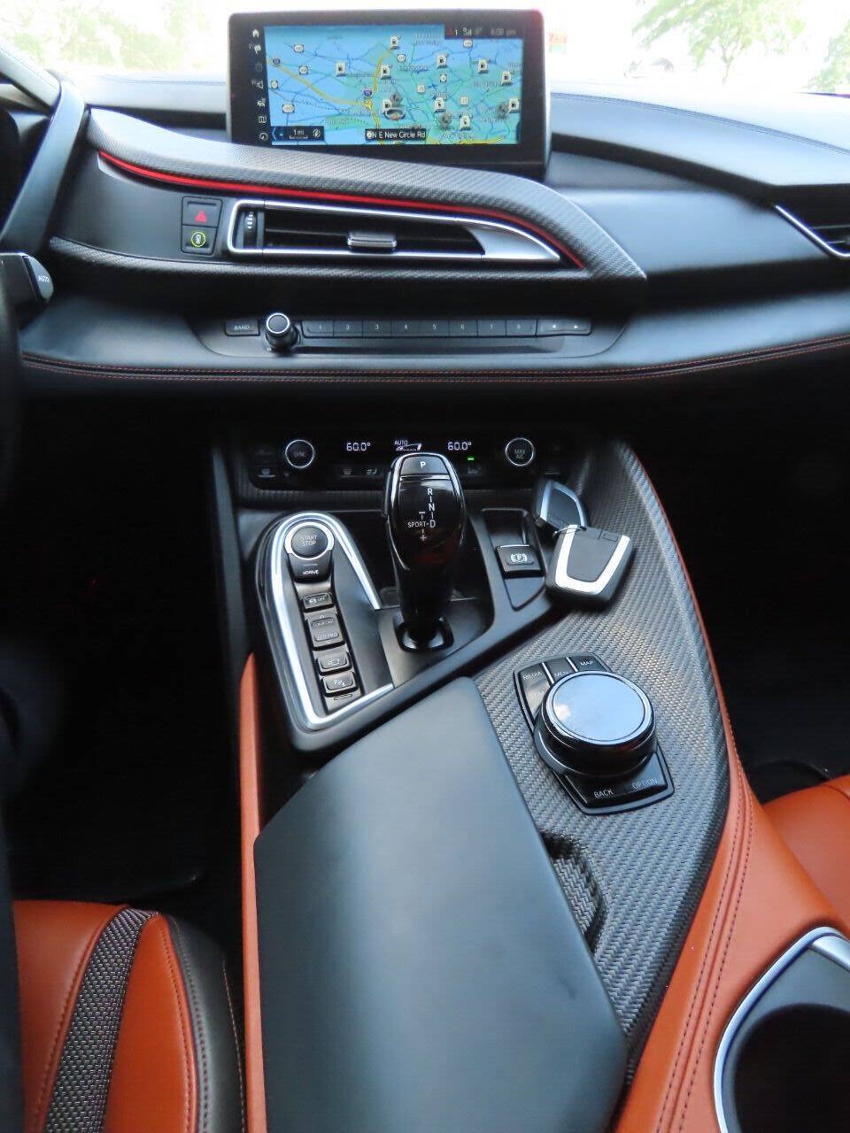 Used 2019 BMW i8 Roadster AWD/4WD image 40