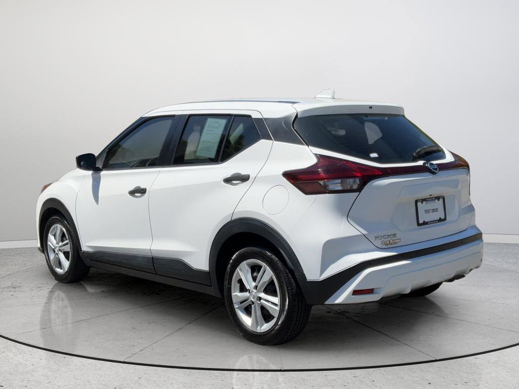 Used 2021 Nissan Kicks S FWD image 9