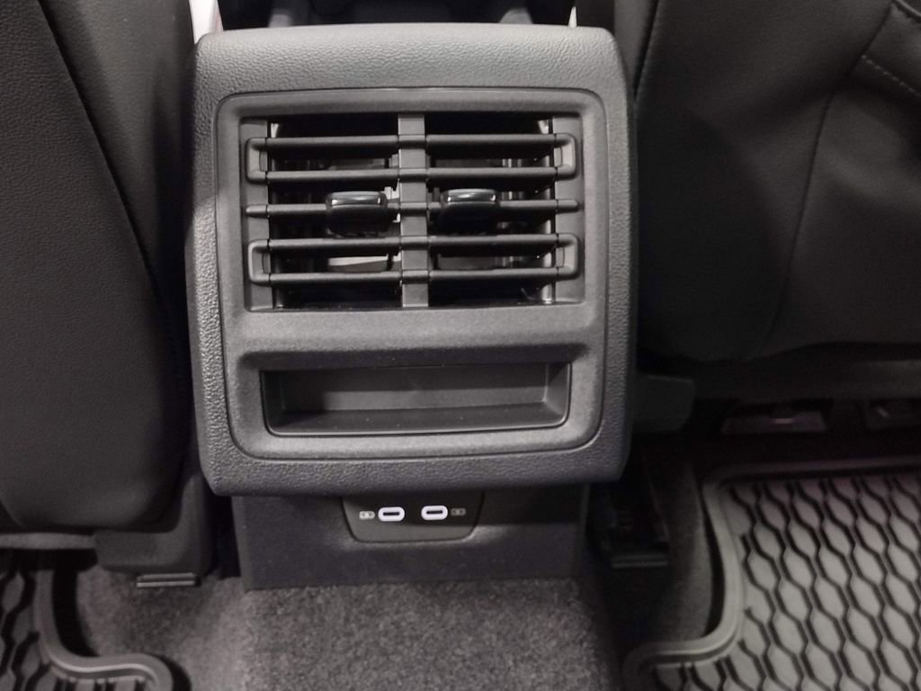 New 2025 Volkswagen GTI SE image 34