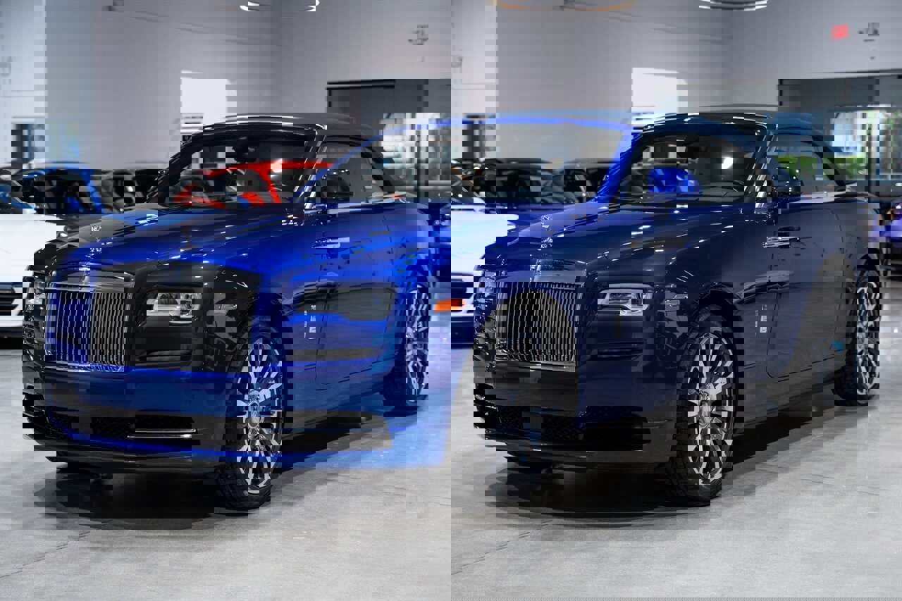 Used 2016 Rolls-Royce Dawn image 11