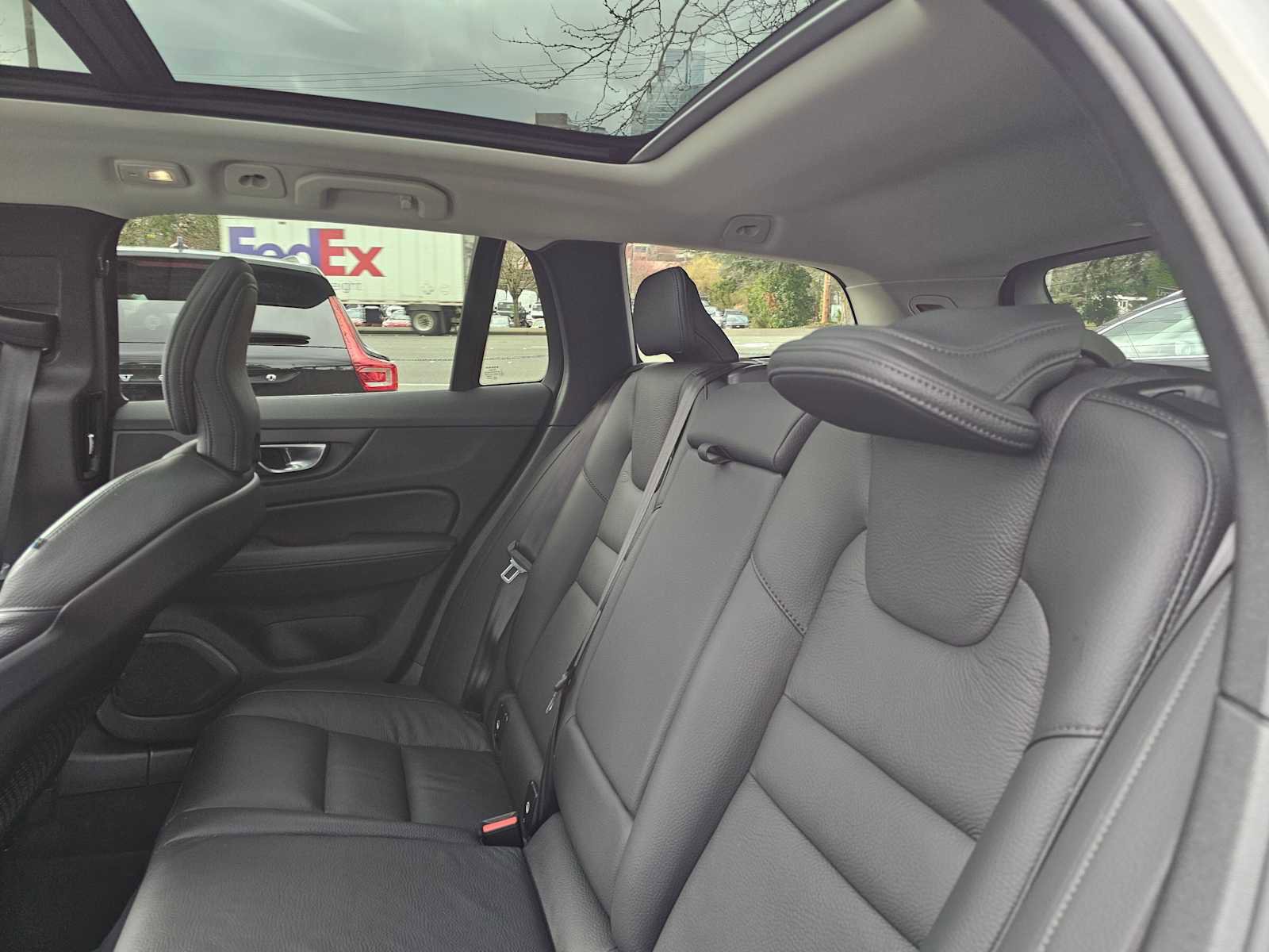 Certified 2025 Volvo V60 B5 Cross Country Plus image 20