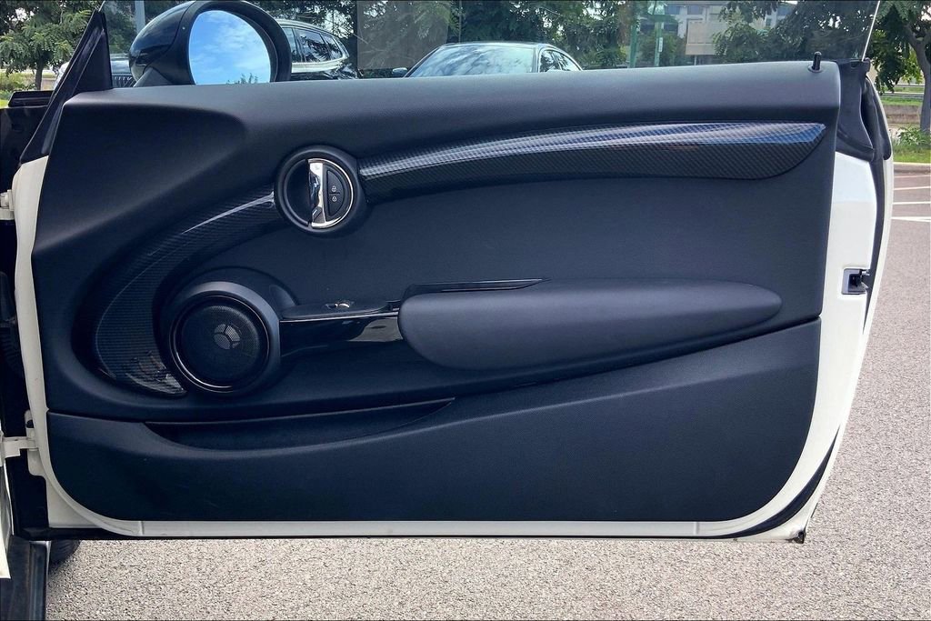 Used 2018 MINI Cooper S image 22