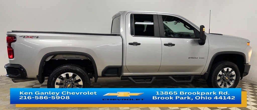 Certified 2022 Chevrolet Silverado 2500 Custom w/ Custom Value Package AWD/4WD image 5