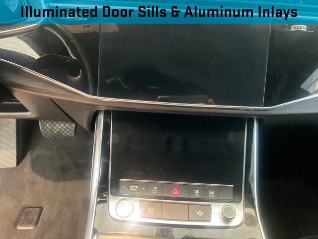 Used 2020 Audi Q8 Premium Plus w/ Premium Plus Package AWD/4WD image 24