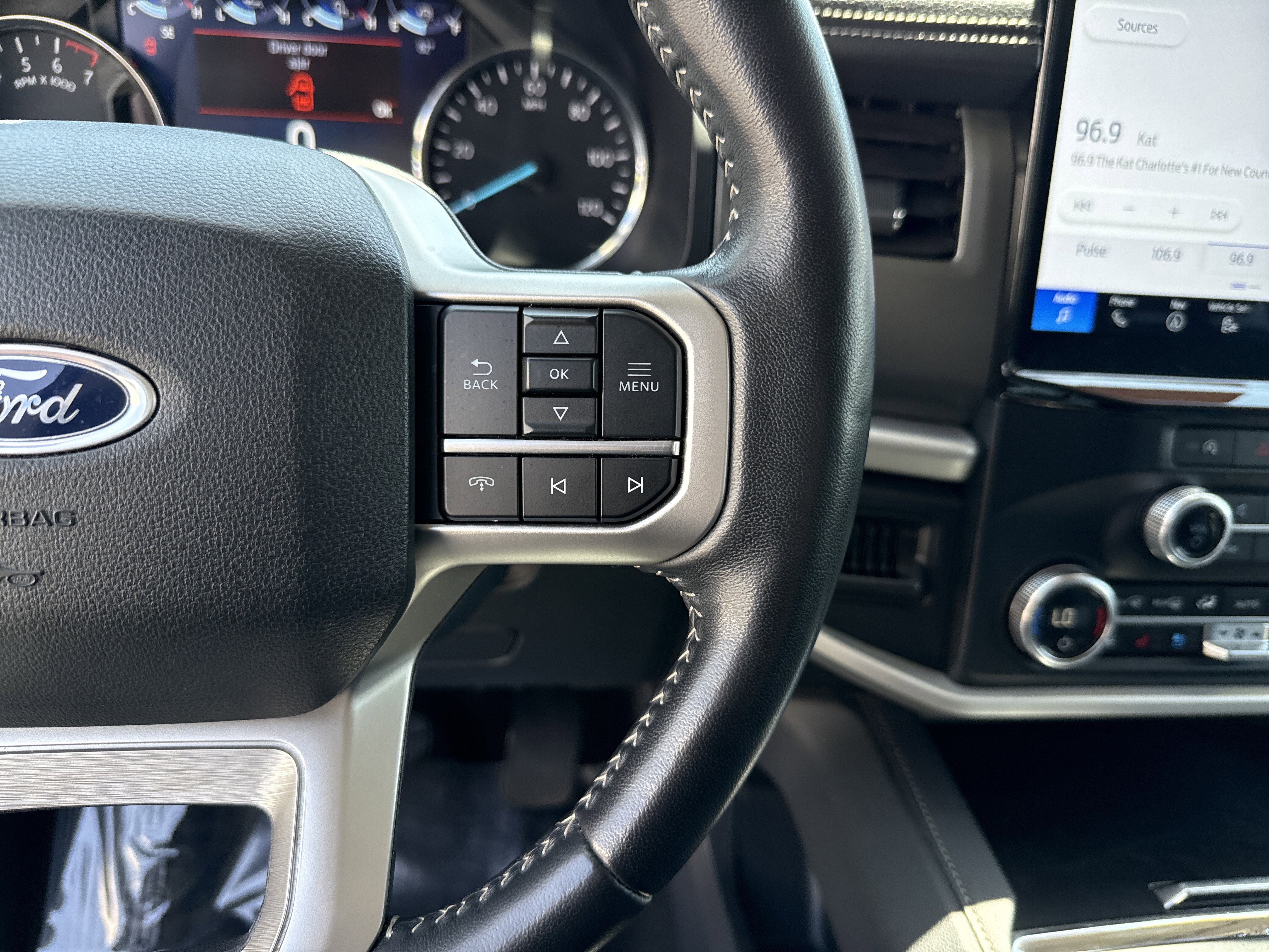 Used 2024 Ford Expedition Max XLT AWD/4WD image 20