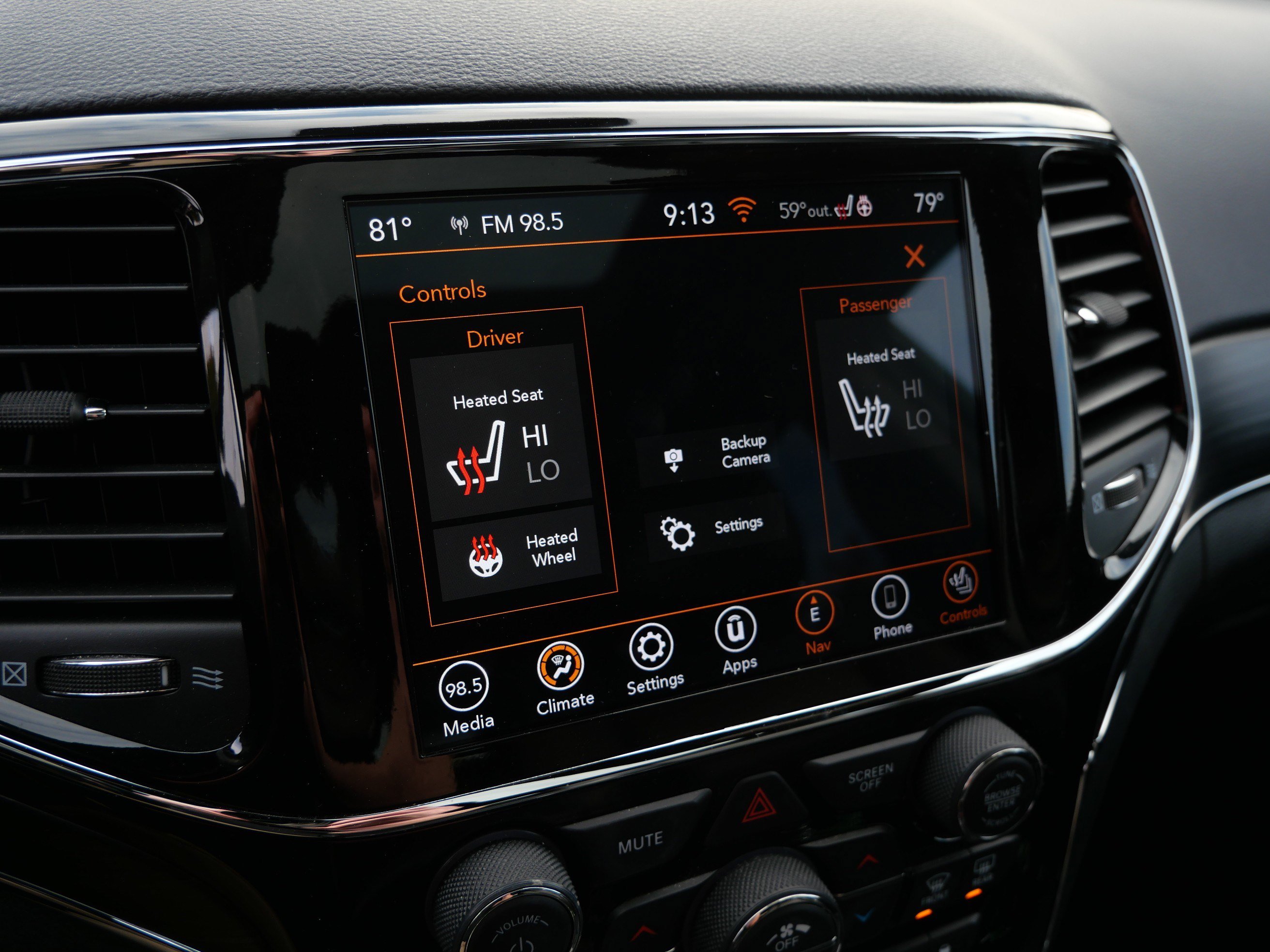 Certified 2021 Jeep Grand Cherokee Limited w/ Quick Order Package 28K 80th AWD/4WD image 32