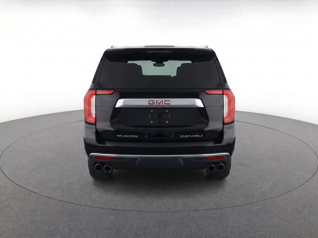 Used 2024 GMC Yukon XL Denali RWD image 5
