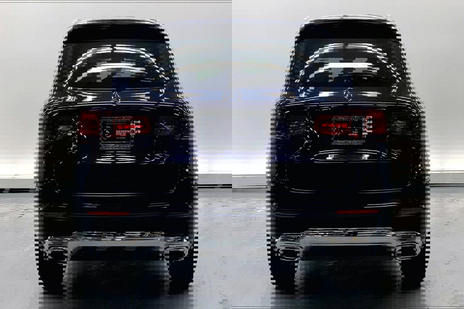 Used 2022 Mercedes-Benz GLC 300 image 3