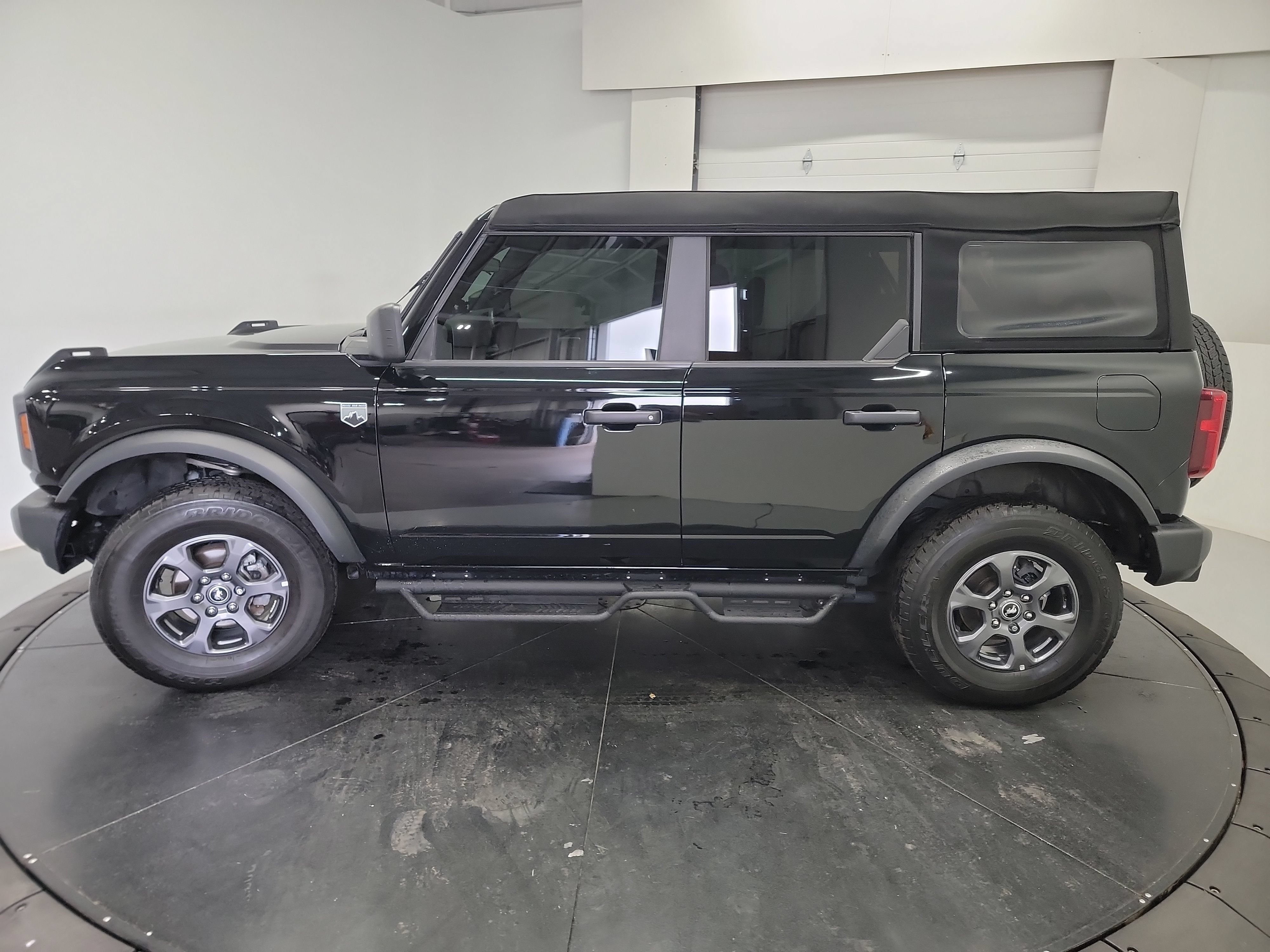 Used 2024 Ford Bronco Big Bend AWD/4WD image 4