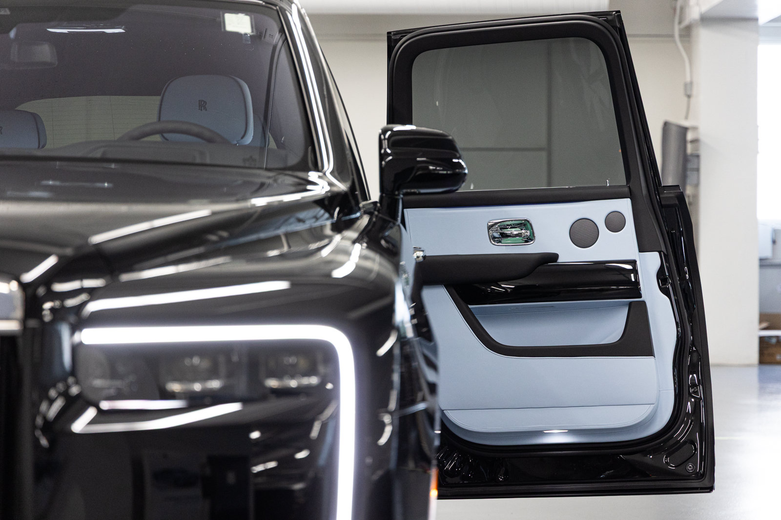 New 2027 Rolls-Royce Cullinan AWD/4WD image 29