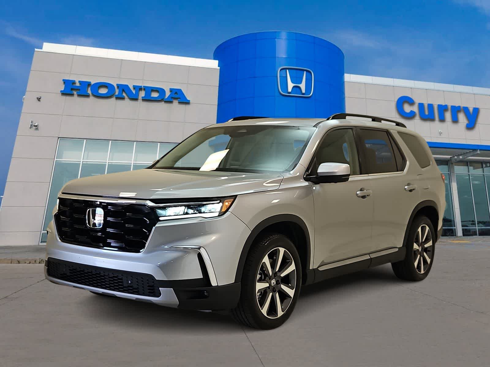 Used 2025 Honda Pilot Elite image 1