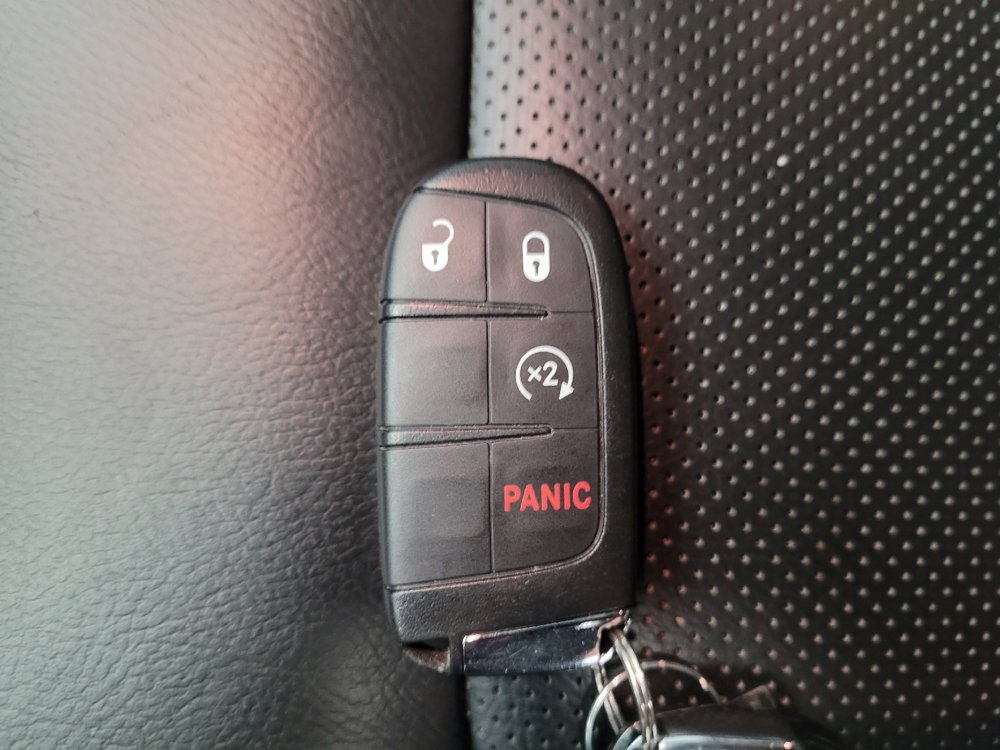 Used 2019 Jeep Compass Limited AWD/4WD image 32