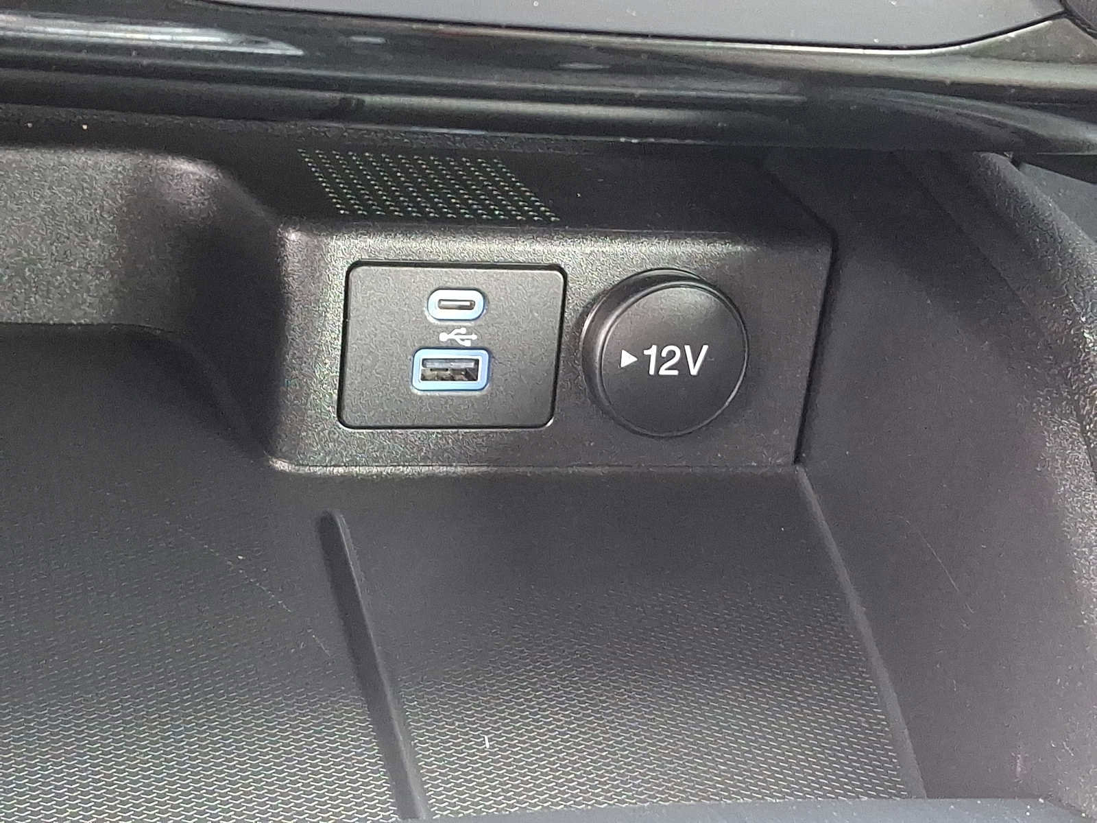 Certified 2022 Ford Escape S AWD/4WD image 23