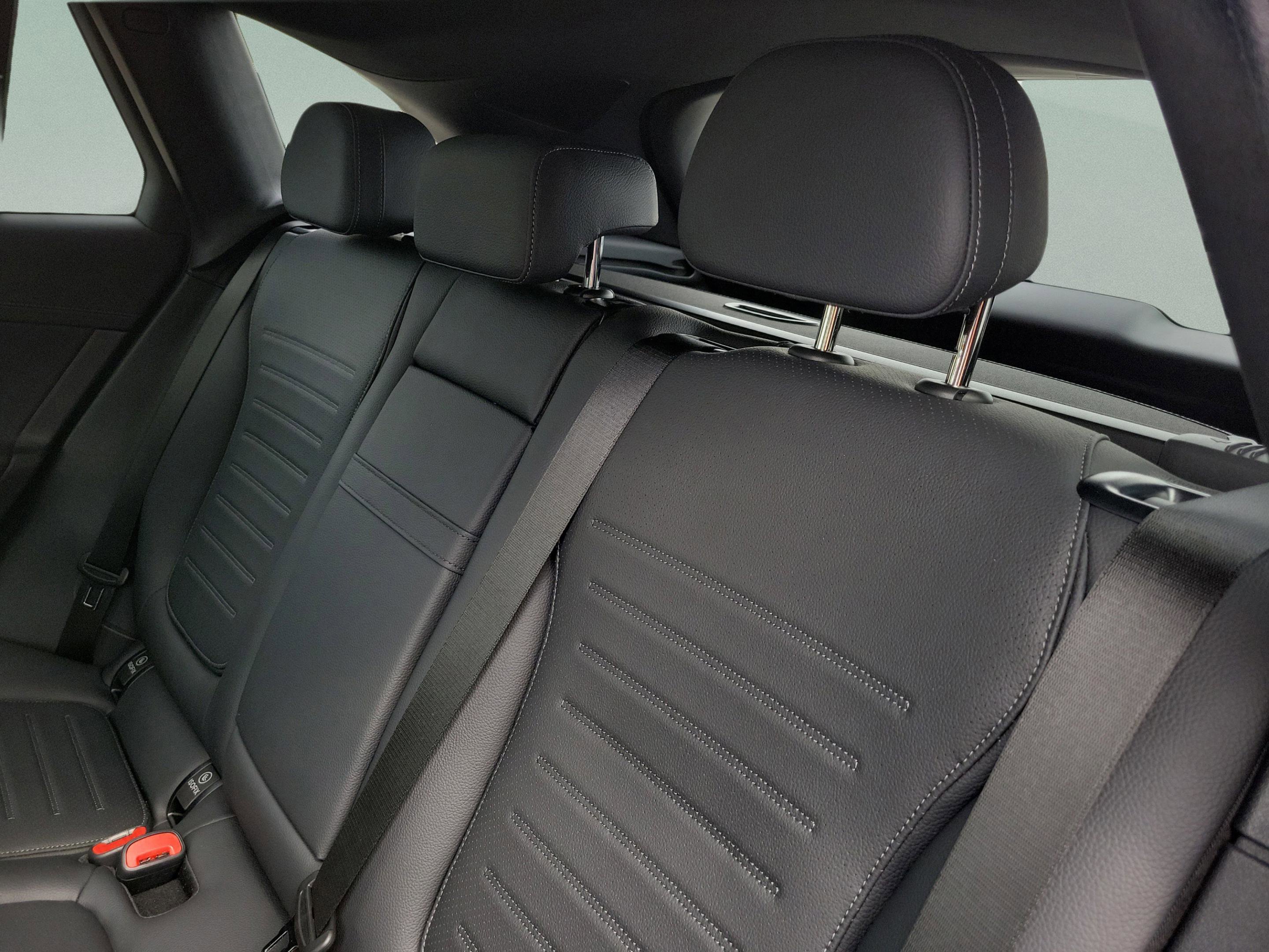 Used 2026 Mercedes-Benz GLC 300 image 8