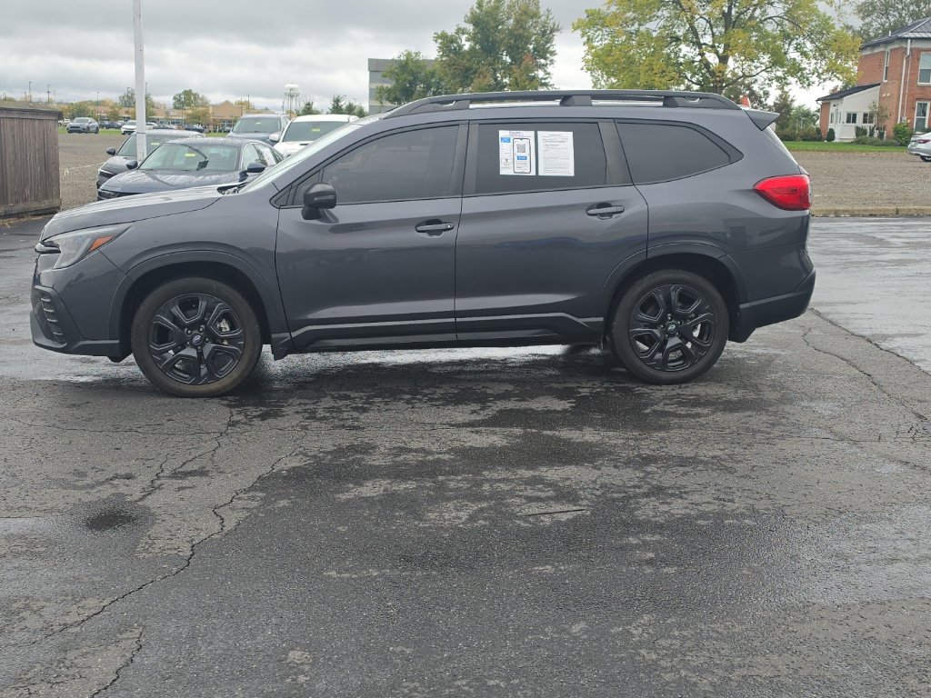 Used 2023 Subaru Ascent Onyx Edition AWD/4WD image 4