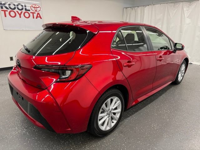 Certified 2025 Toyota Corolla SE w/ SE Package FWD image 2