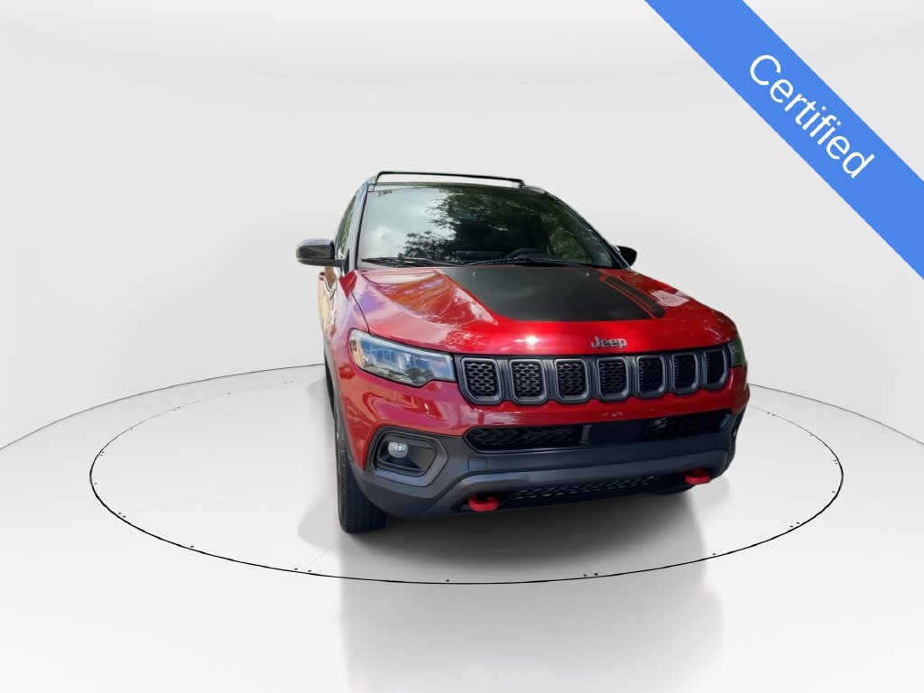Used 2023 Jeep Compass Trailhawk w/ Sun and Sound Group AWD/4WD image 2