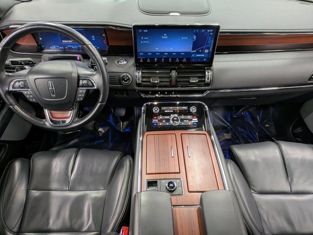 Used 2022 Lincoln Navigator Reserve image 21