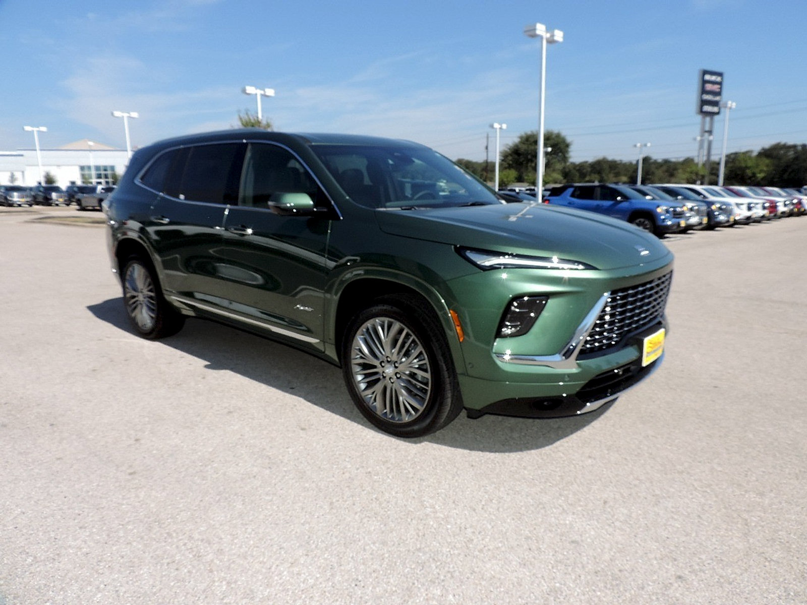 New 2027 Buick Enclave Avenir w/ LPO, Floor Liner Package AWD/4WD image 3