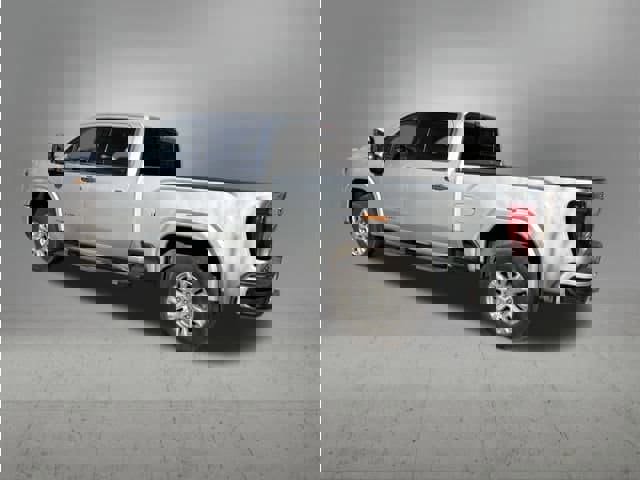 Used 2022 GMC Sierra 2500 Denali w/ Denali Ultimate Package image 3