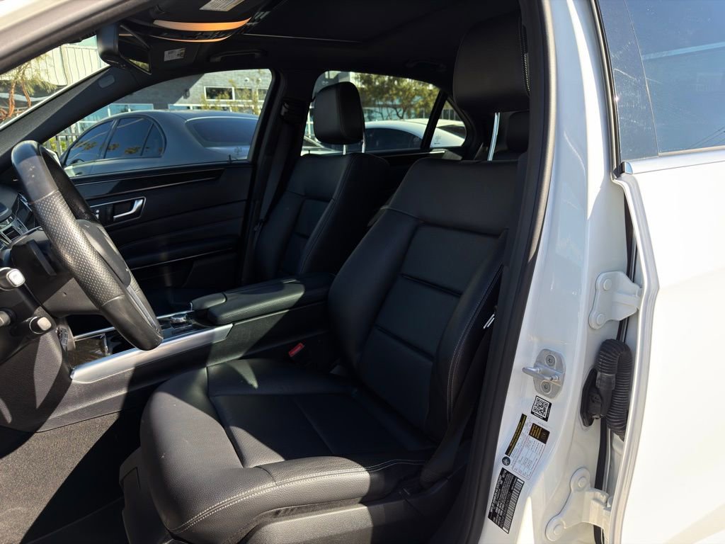 Used 2016 Mercedes-Benz E 350 Sedan image 23