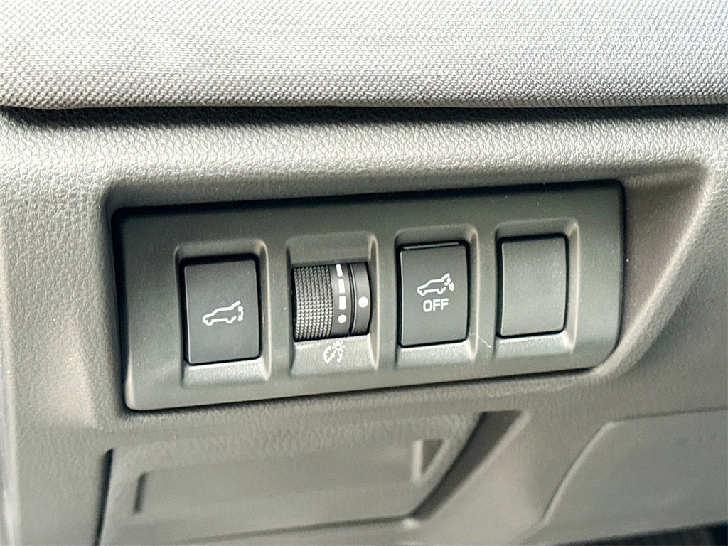 Used 2023 Subaru Outback Premium image 10