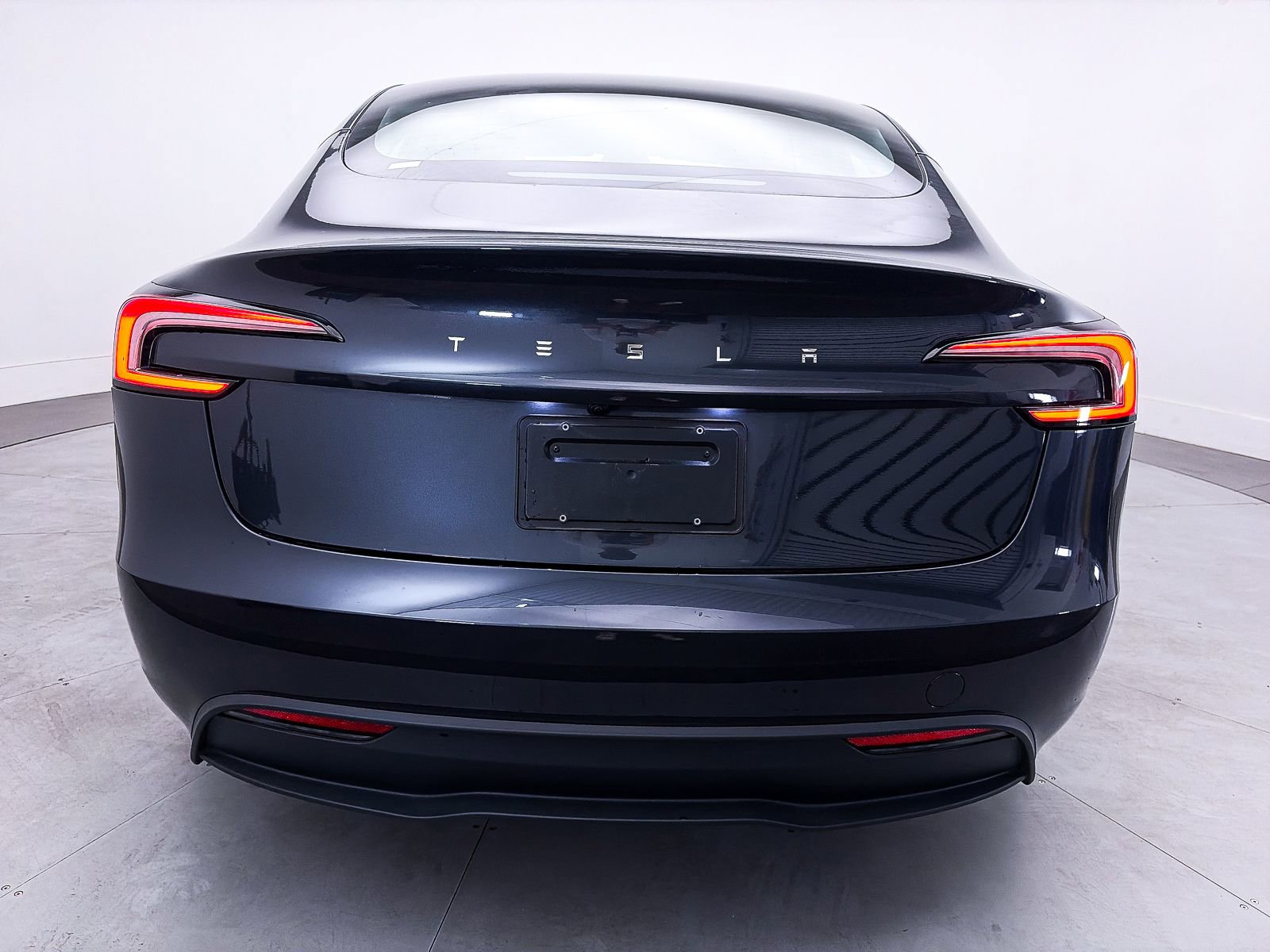 Used 2024 Tesla Model 3 Standard Range image 13